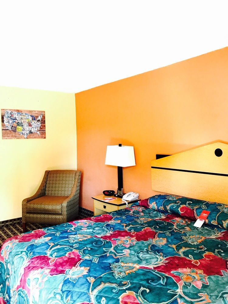 Milan Inn & Suites מראה חיצוני תמונה