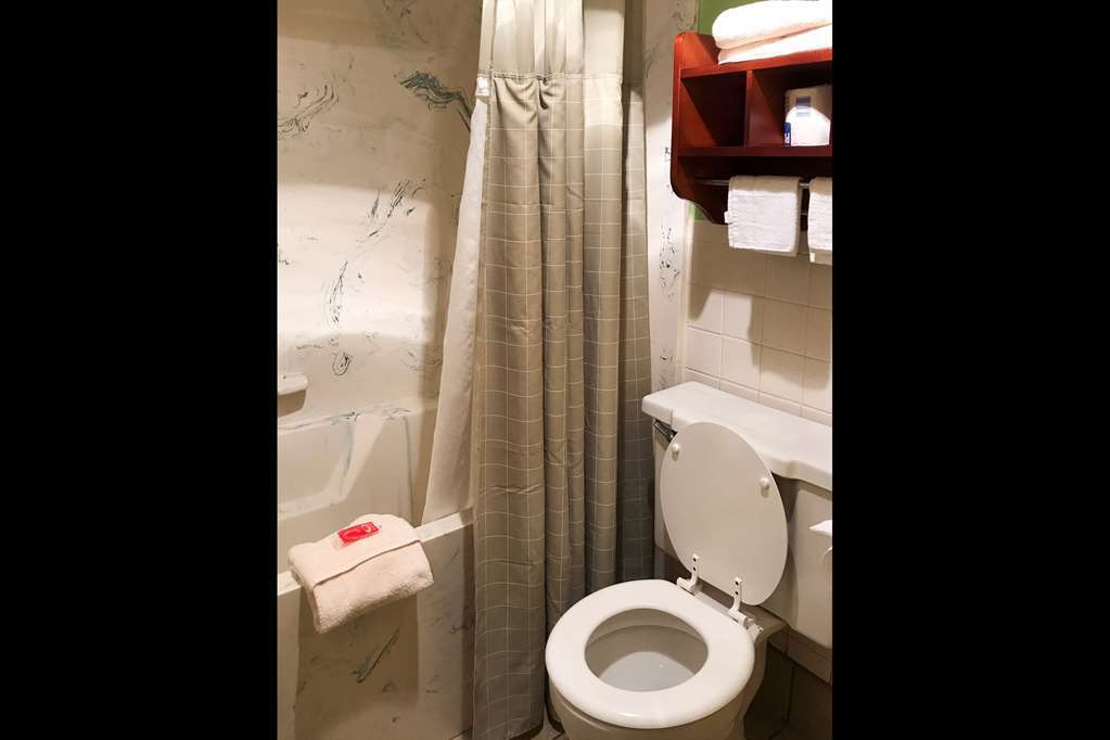 Milan Inn & Suites חדר תמונה