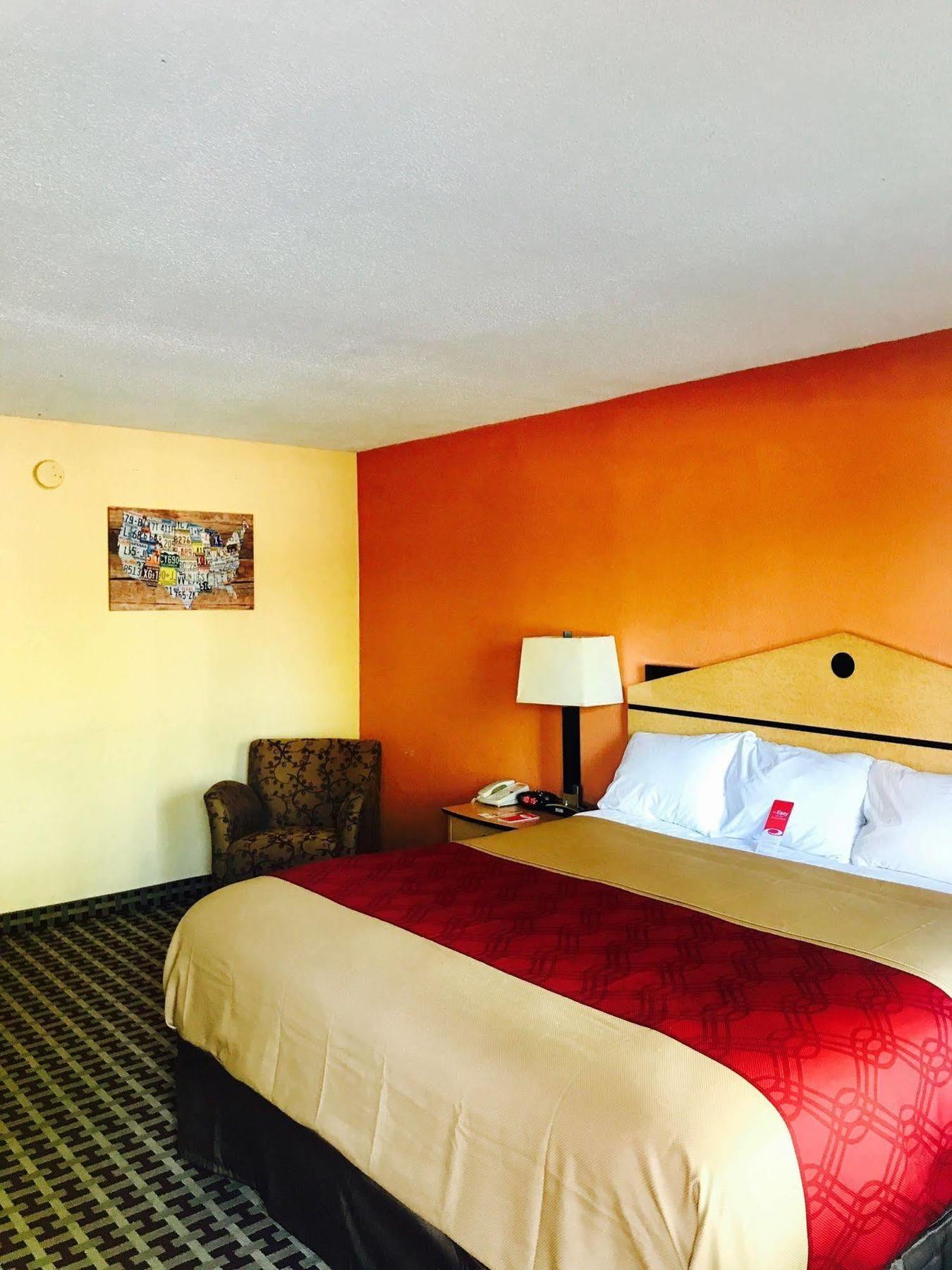 Milan Inn & Suites מראה חיצוני תמונה