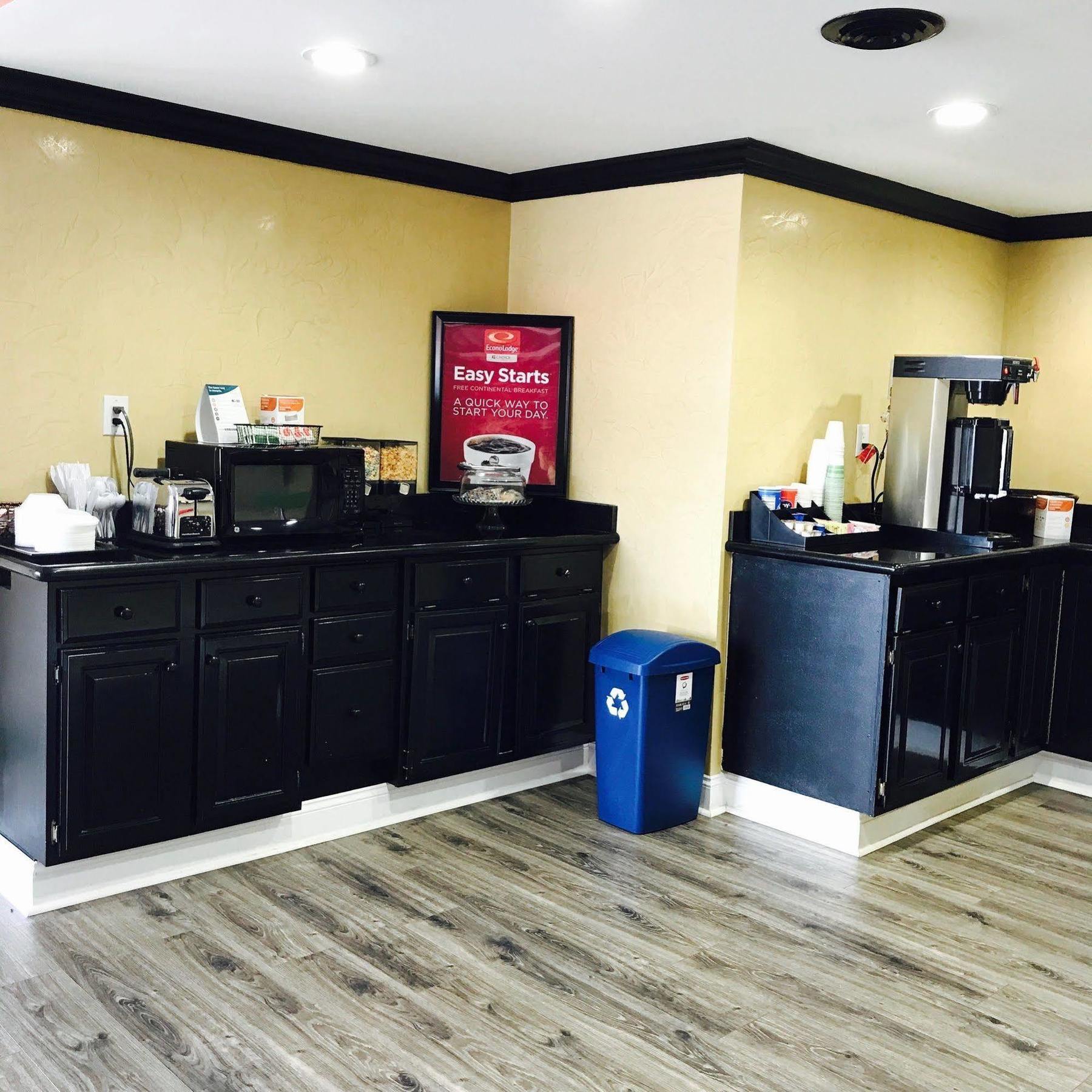 Milan Inn & Suites מראה חיצוני תמונה