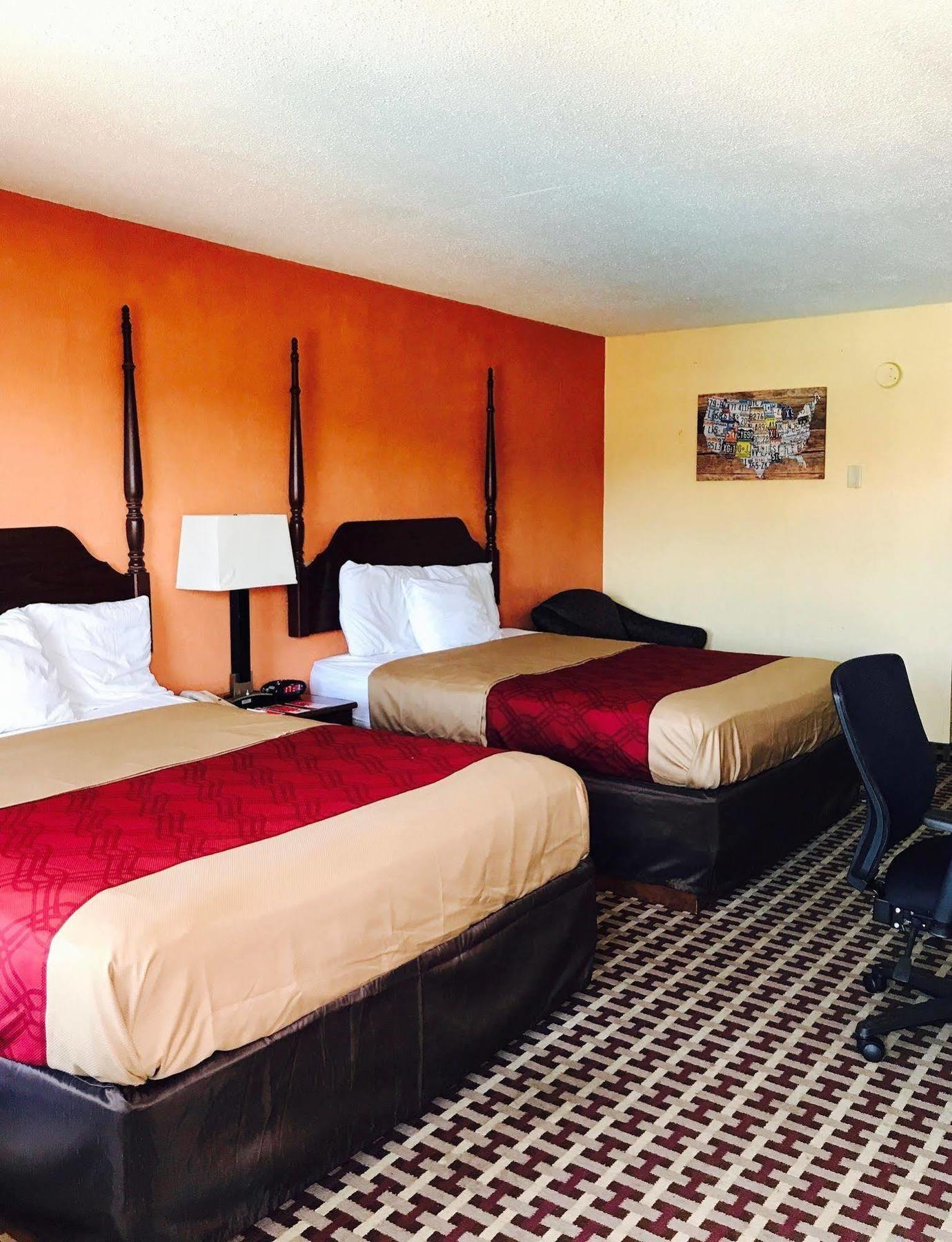 Milan Inn & Suites מראה חיצוני תמונה